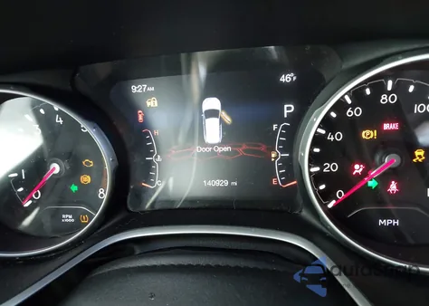 2019 Jeep Compass Latitude 4X4 from USA, damaged, VIN 3C4NJDBB5KT641482